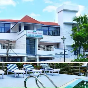 https://marine-palace-beach.kerala-hotels.net